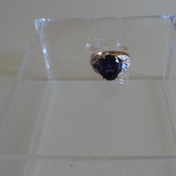 Stratify(TM) 4.68CTW Oval & Trillion Amethyst SZ 8 - Picture 1 of 7